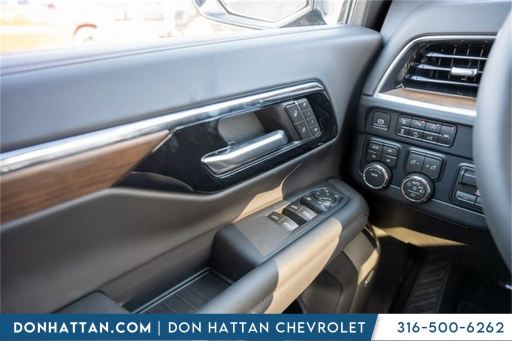 New 2026 Chevrolet Tahoe High Country w/ Sun And Tow Package image 17