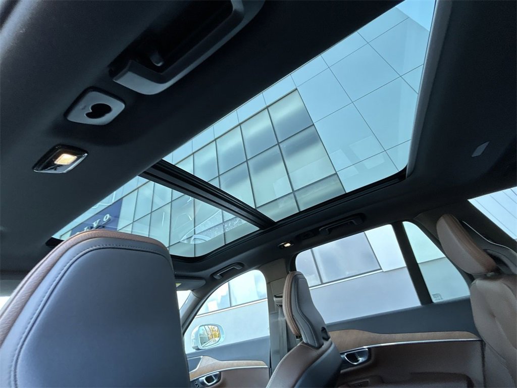 Certified 2023 Volvo XC90 T8 Plus w/ Protection Package image 24