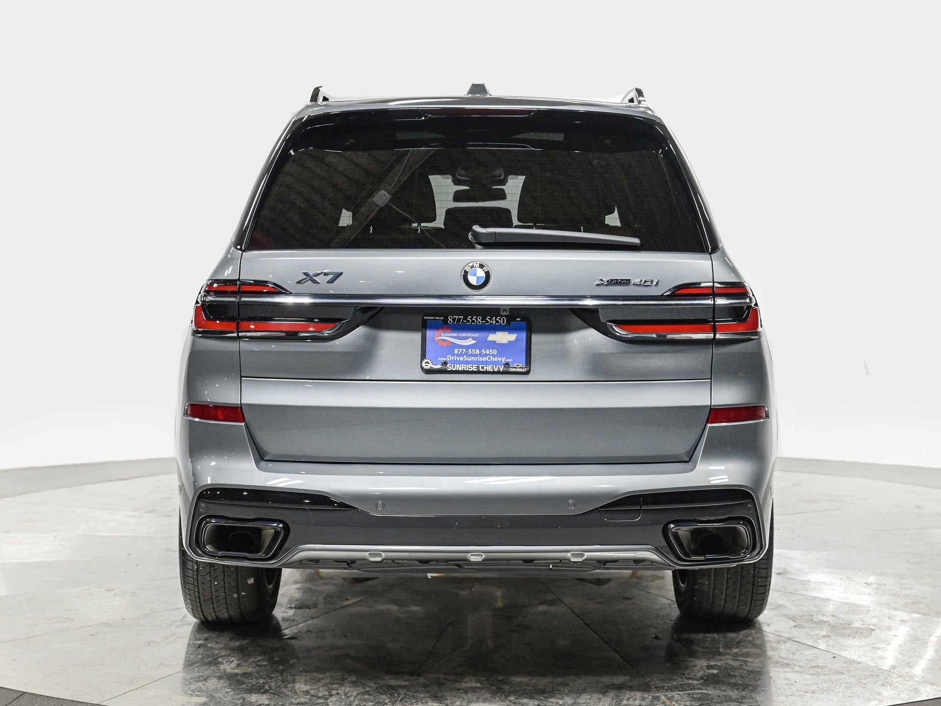 Used 2023 BMW X7 xDrive40i w/ Executive Package image 5