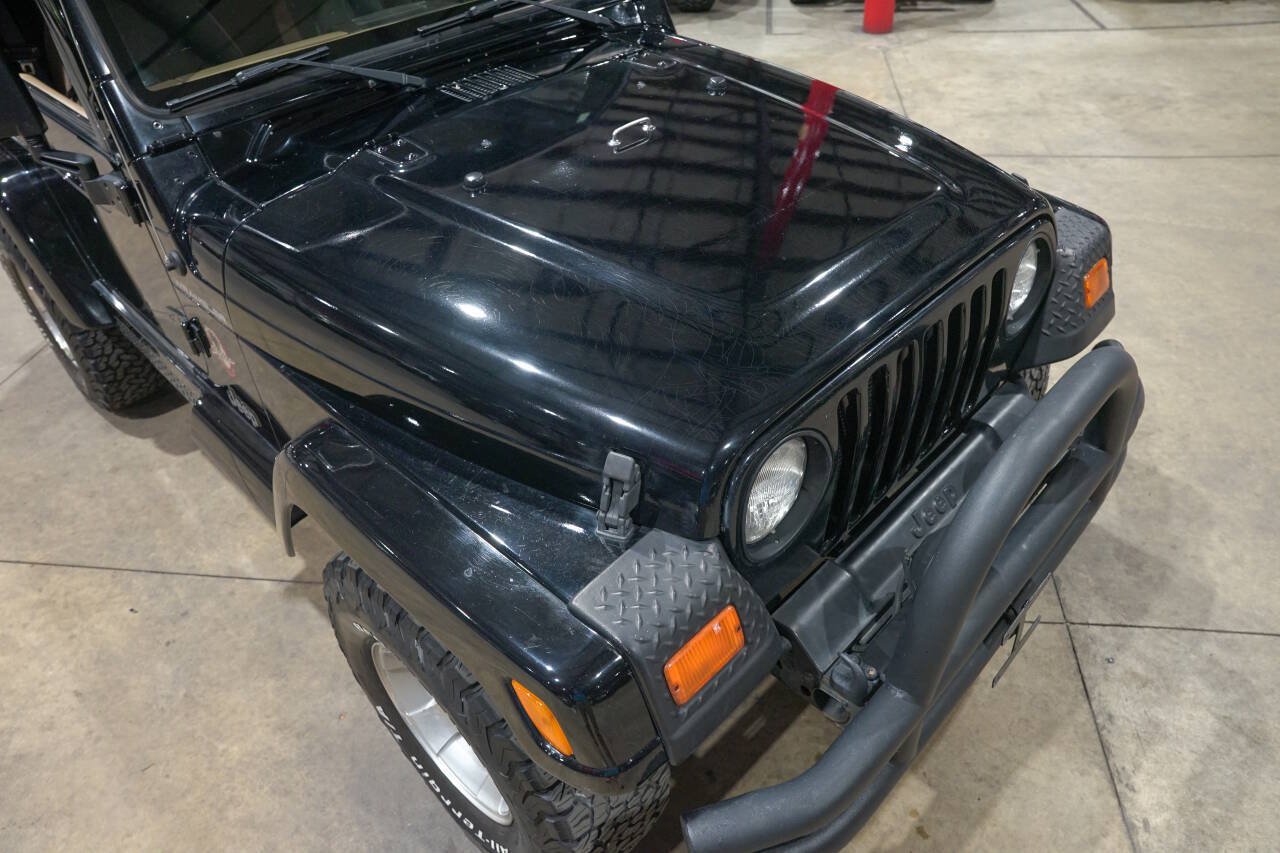 Used 2002 Jeep Wrangler Sahara AWD/4WD image 34