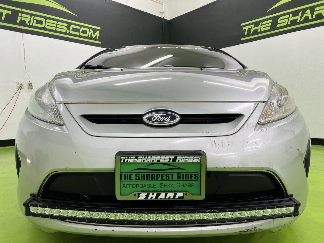 Used 2011 Ford Fiesta SE w/ 203A Rapid Spec Order Code image 3