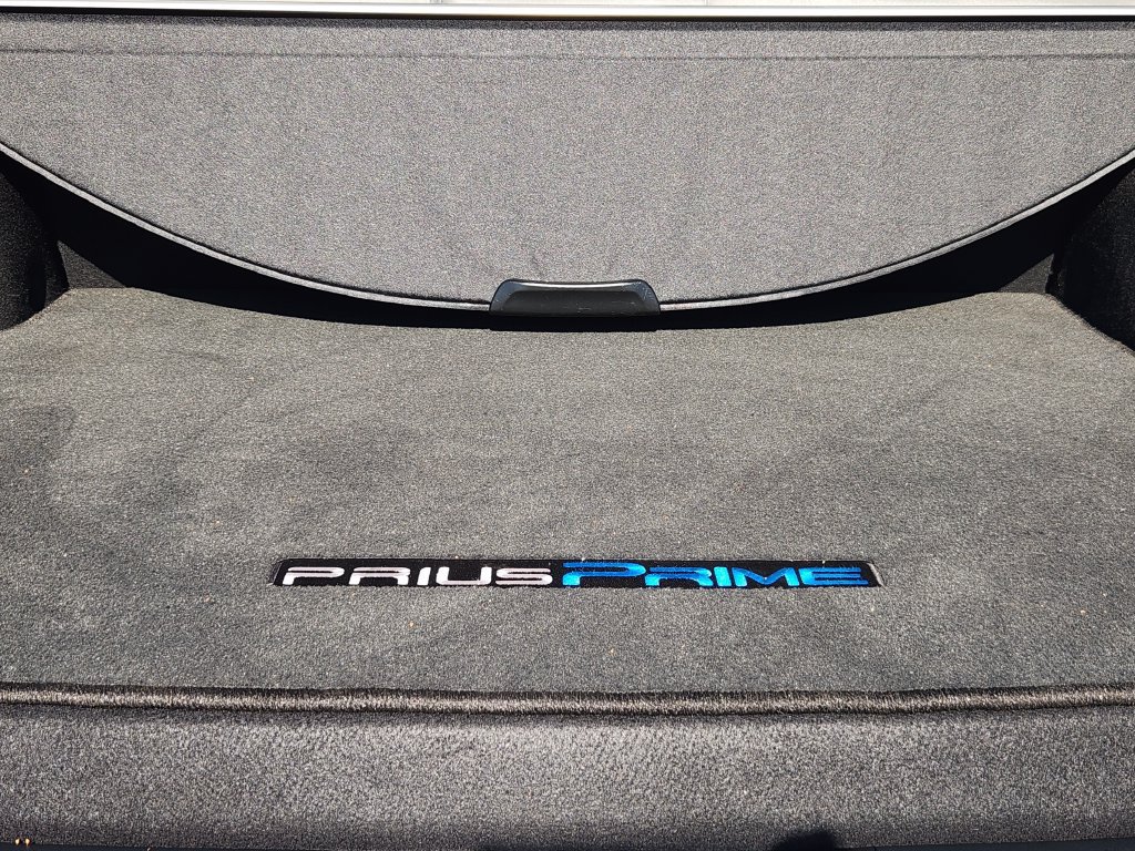 Used 2022 Toyota Prius Prime XLE FWD image 28