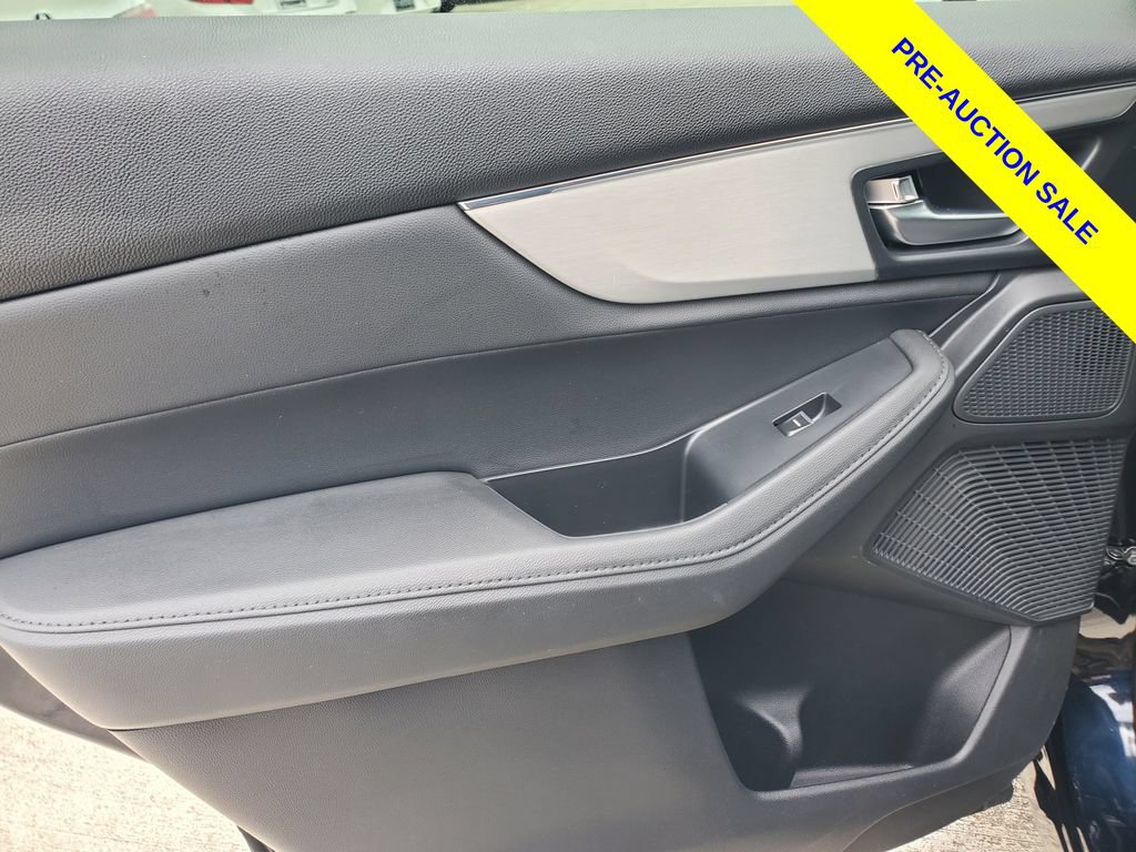 Used 2025 Acura MDX FWD image 14
