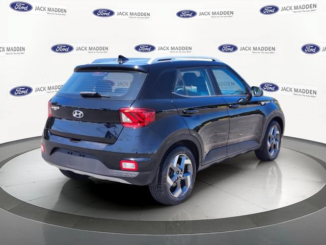 Used 2022 Hyundai Venue SEL FWD image 5