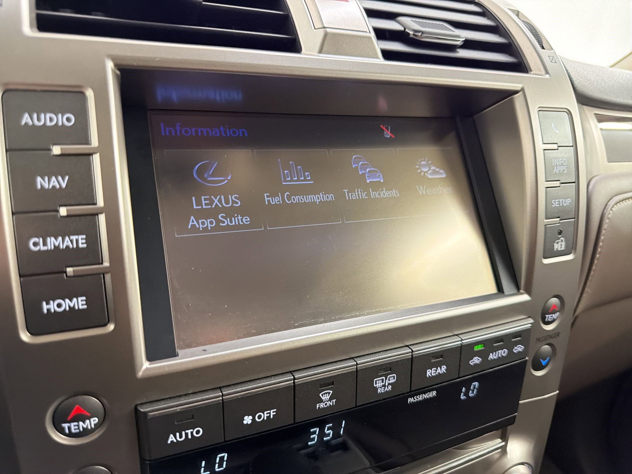 Used 2019 Lexus GX 460 Luxury AWD/4WD image 23