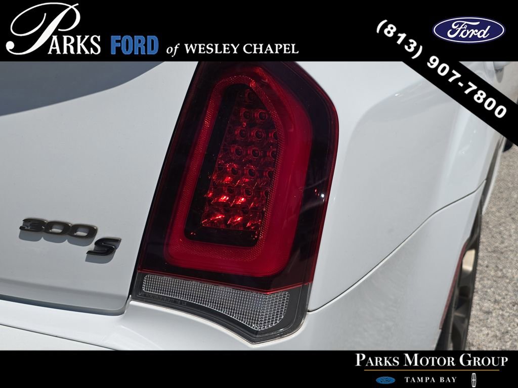 Used 2017 Chrysler 300 S w/ 300S Premium Group image 7