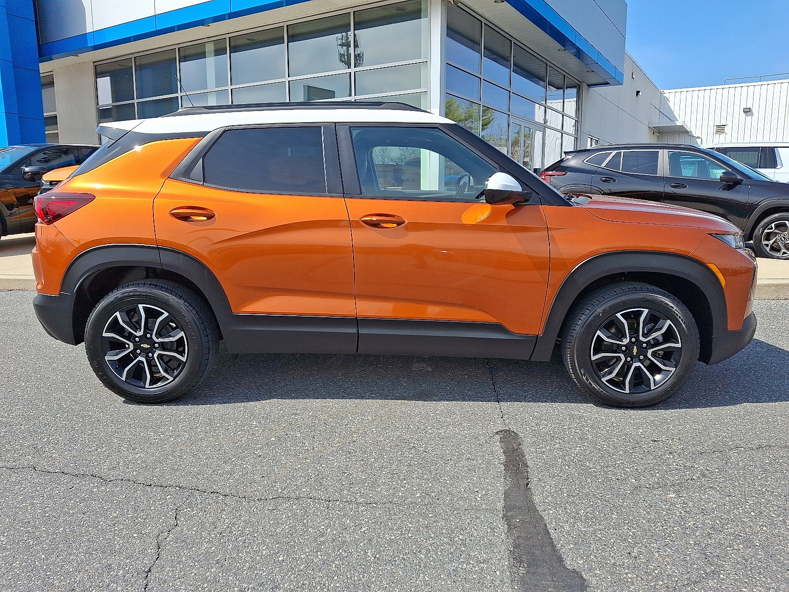 Certified 2022 Chevrolet TrailBlazer ACTIV w/ Sun and Liftgate Package image 8