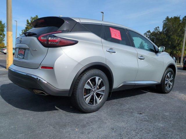 Used 2023 Nissan Murano S image 4