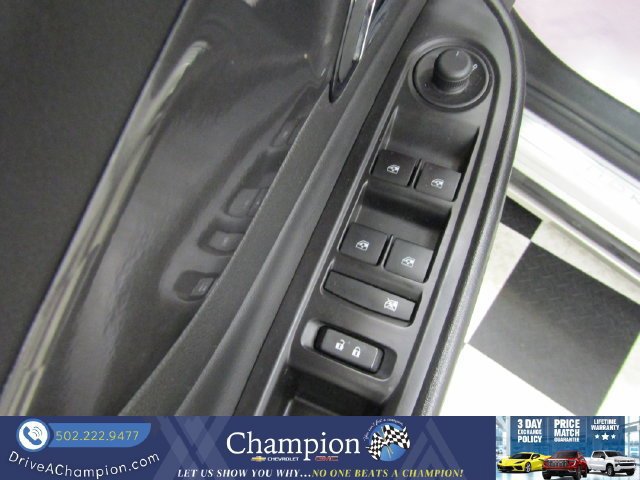 Used 2021 Buick Encore Preferred w/ Safety Package II AWD/4WD image 19