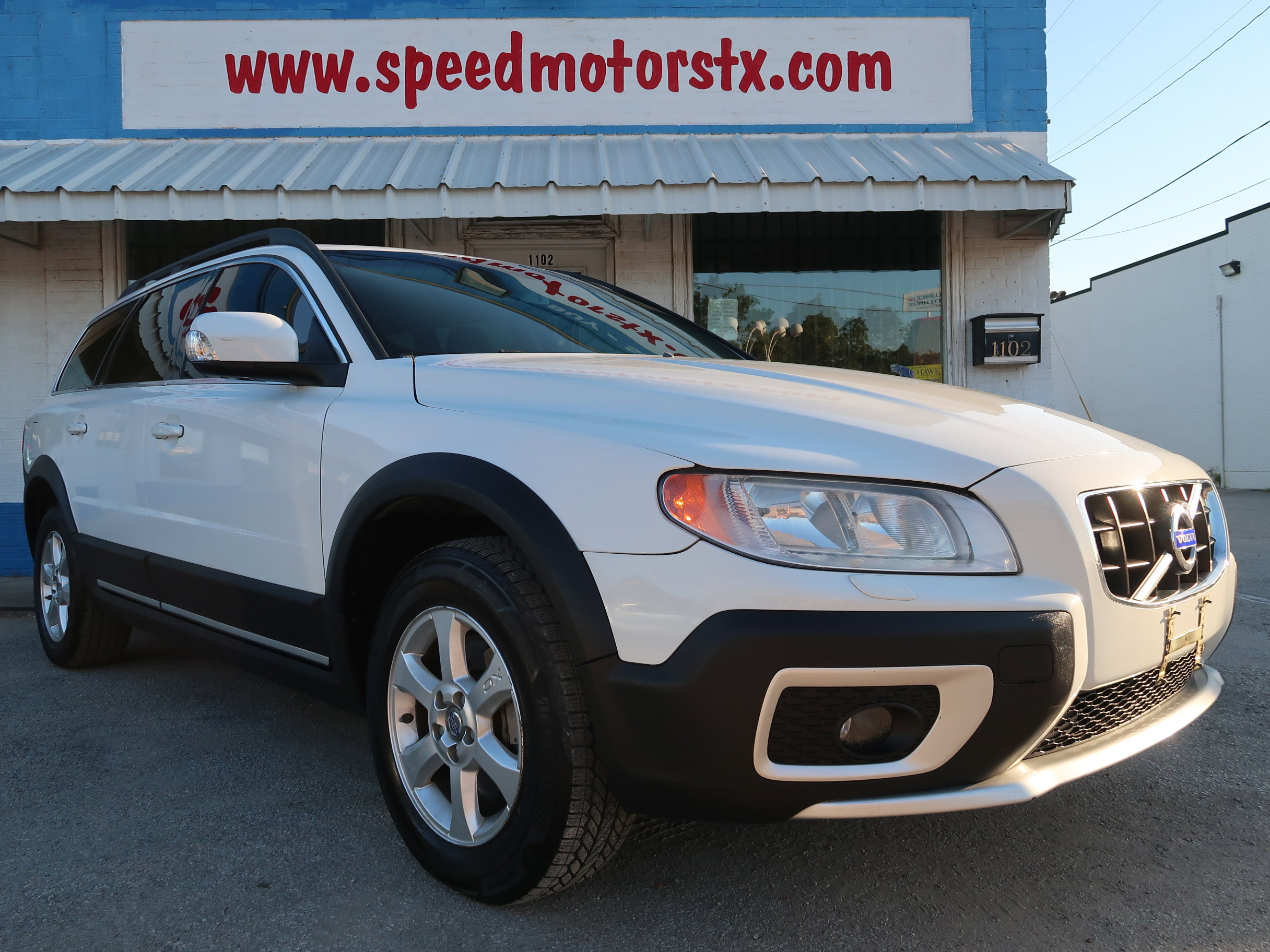 Used 2011 Volvo XC70 3.2 image 6