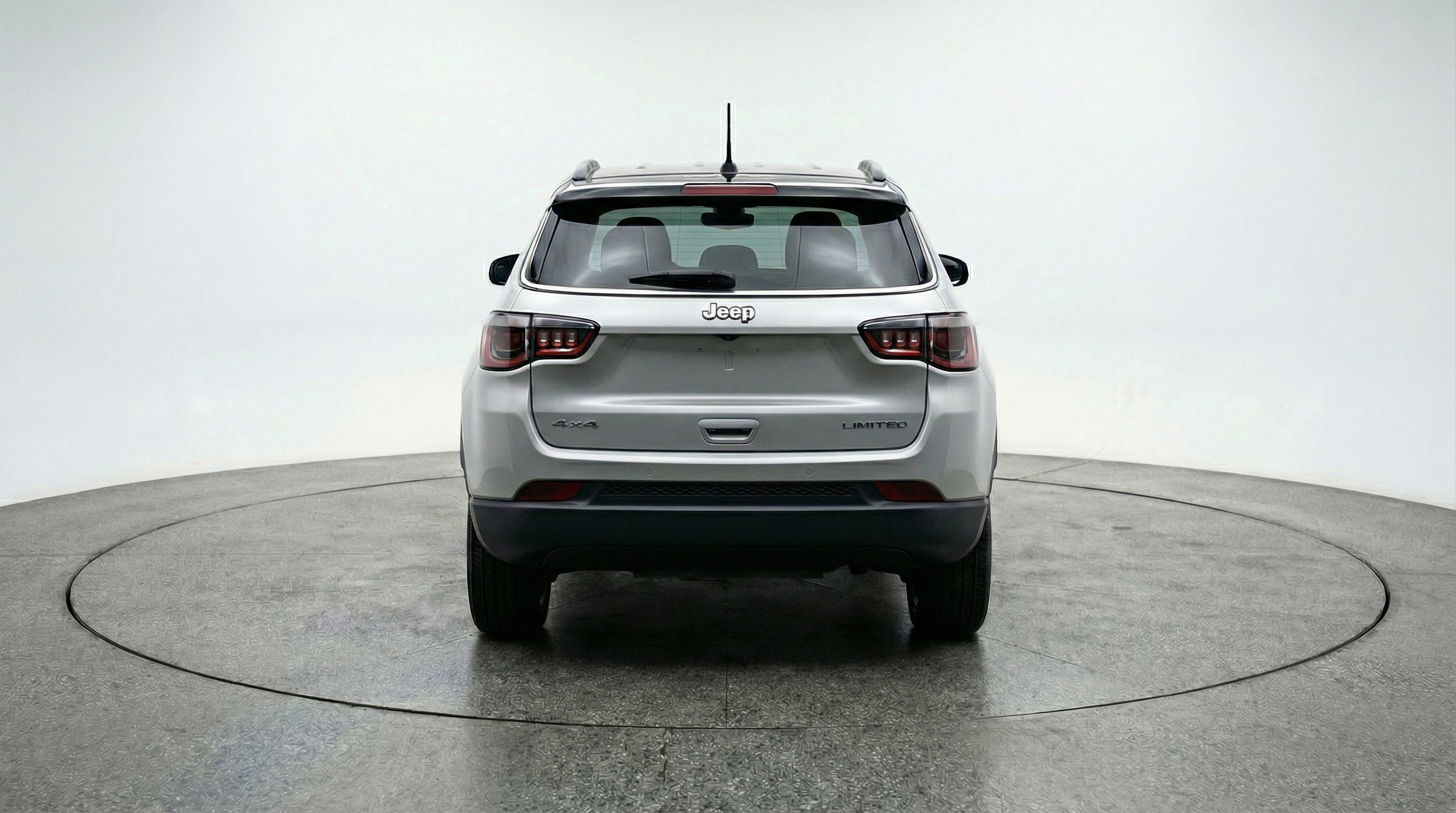 Used 2025 Jeep Compass Limited image 7