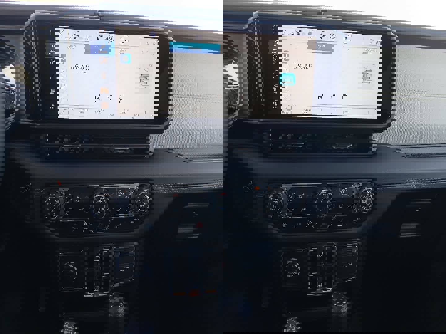 Used 2025 Jeep Wrangler Sahara image 38