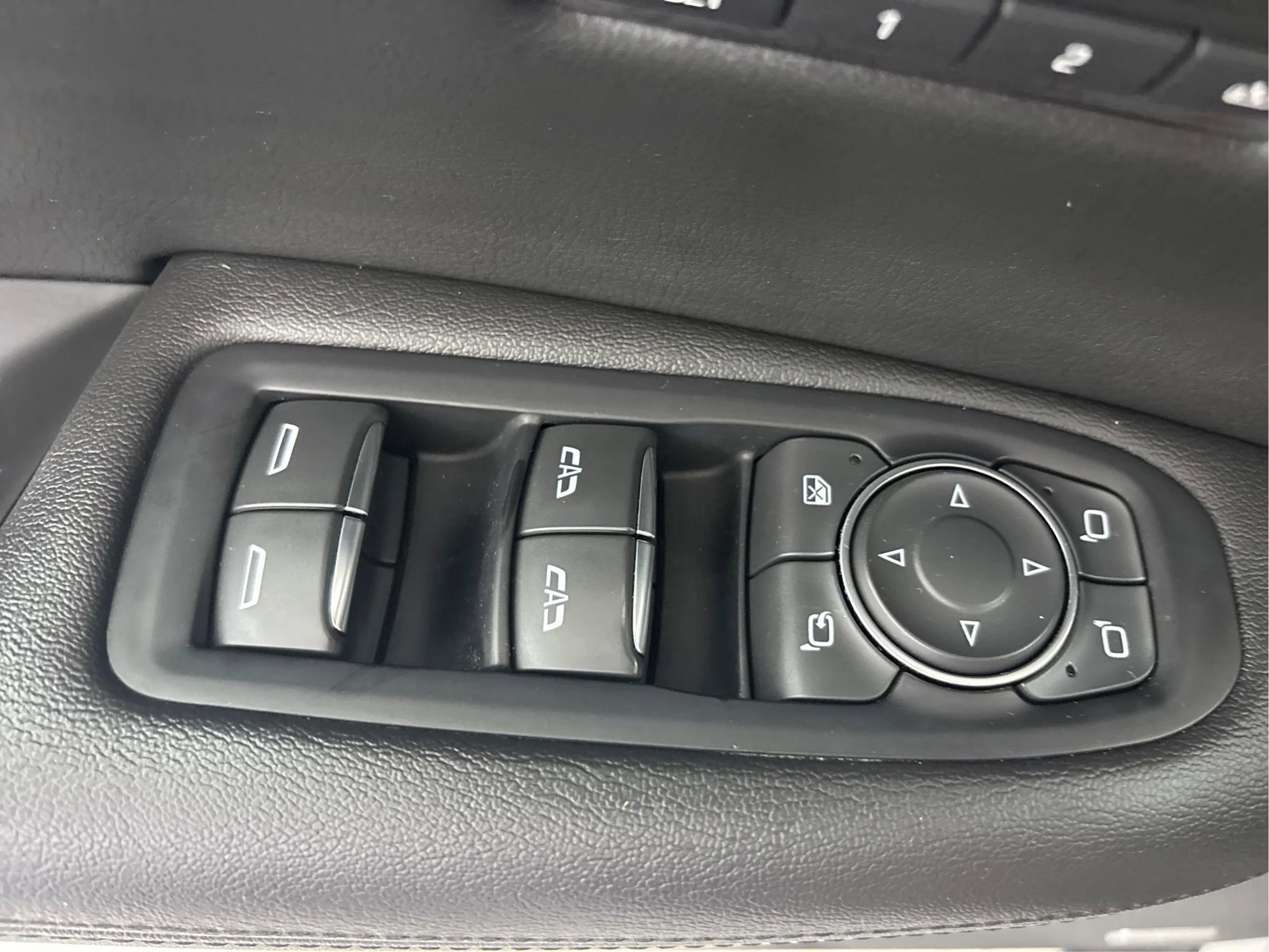 Used 2017 Cadillac XT5 Premium Luxury image 43