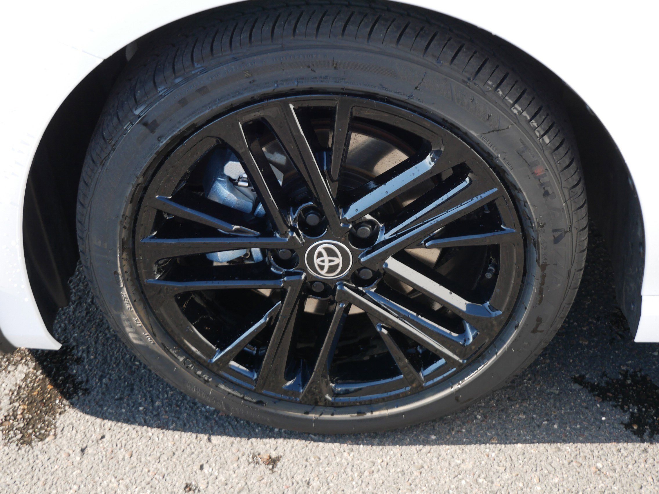 Certified 2025 Toyota Camry SE FWD image 15