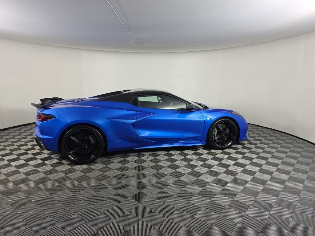 New 2026 Chevrolet Corvette E-Ray image 6