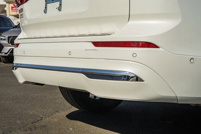 Used 2023 Volvo XC60 B5 Plus w/ Protection Package Premier image 7