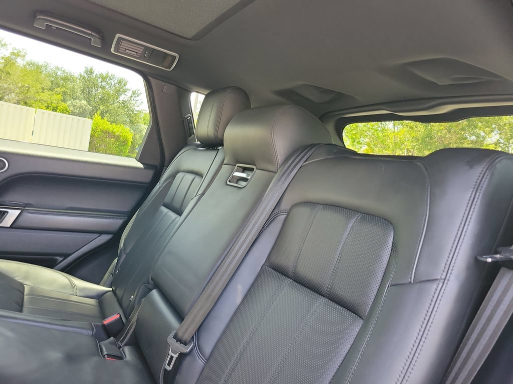 Used 2018 Land Rover Range Rover Sport HSE AWD/4WD image 16