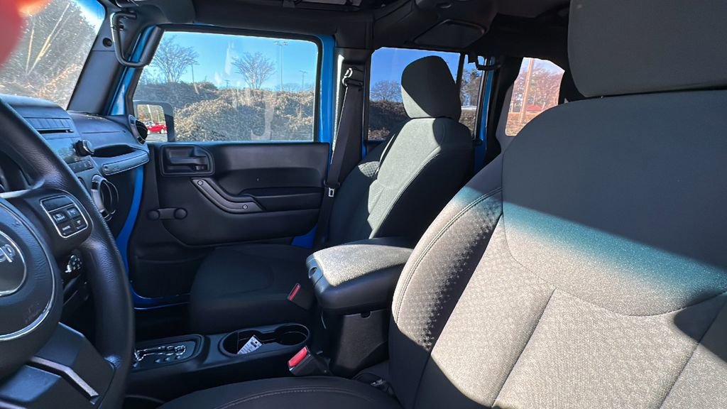 Used 2016 Jeep Wrangler Unlimited Sport image 12