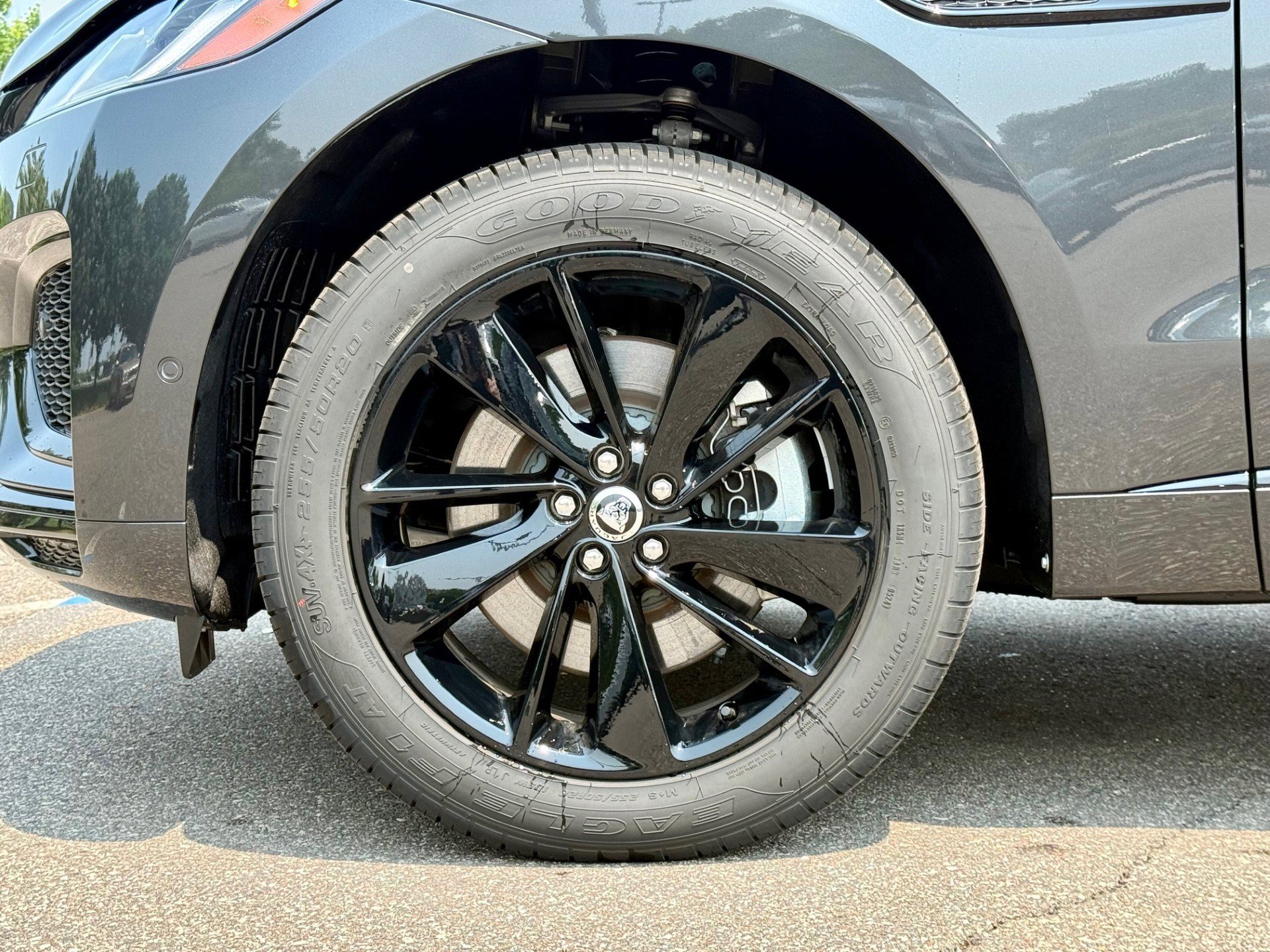 New 2025 Jaguar F-PACE R-Dynamic S image 6