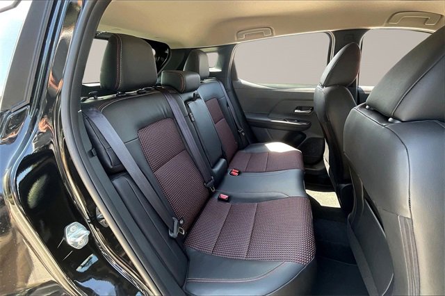 New 2025 Nissan Kicks SR image 9