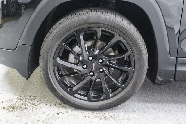 Used 2023 GMC Terrain SLE w/ Elevation Edition FWD image 10