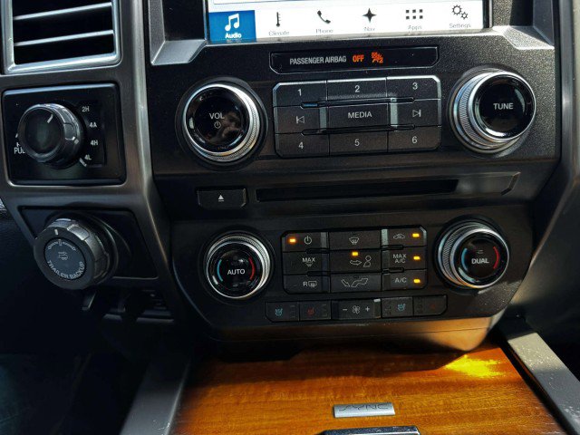 Used 2017 Ford F150 Limited image 32