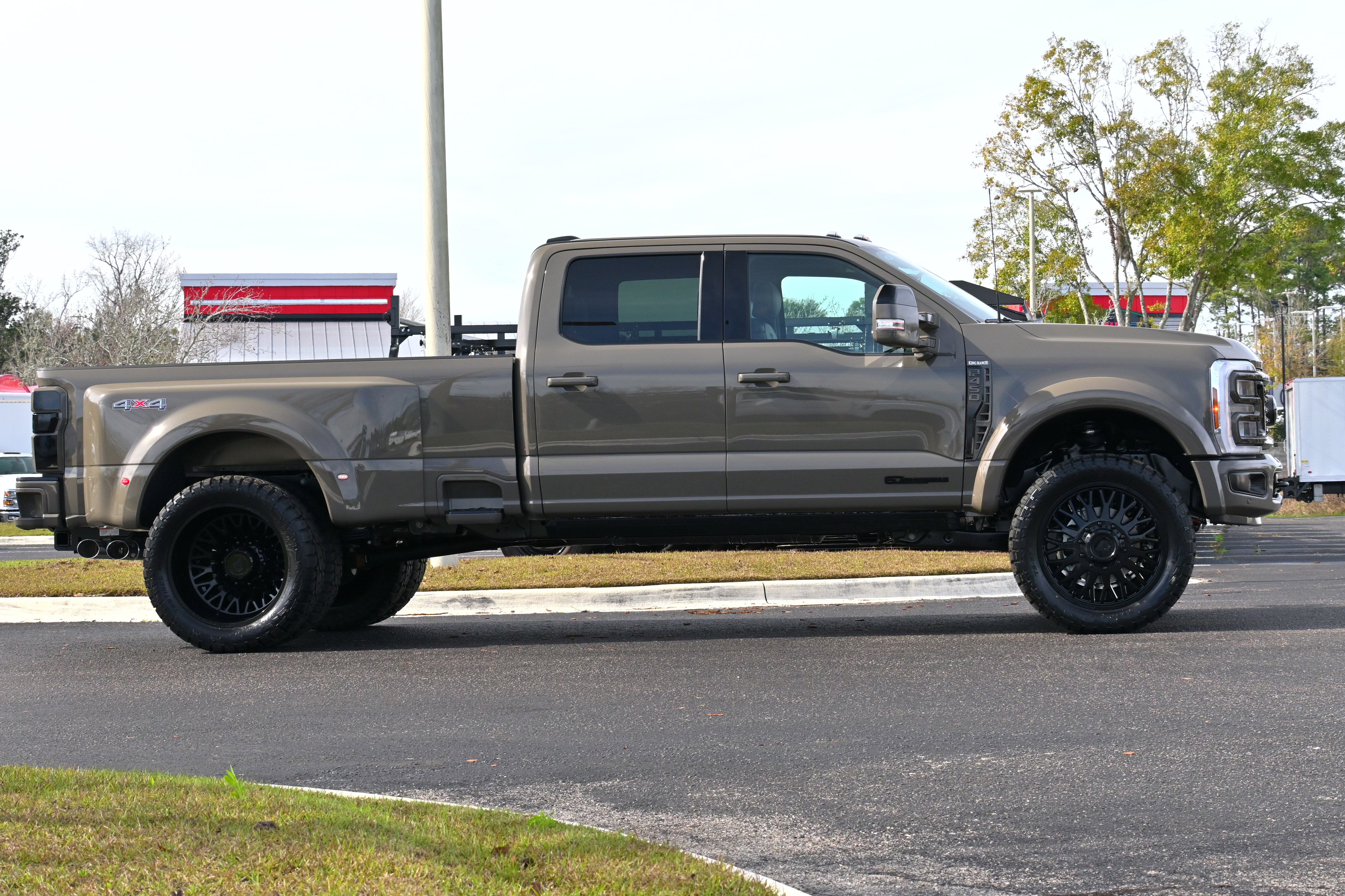 Used 2026 Ford F450 King Ranch w/ Chrome Package image 7