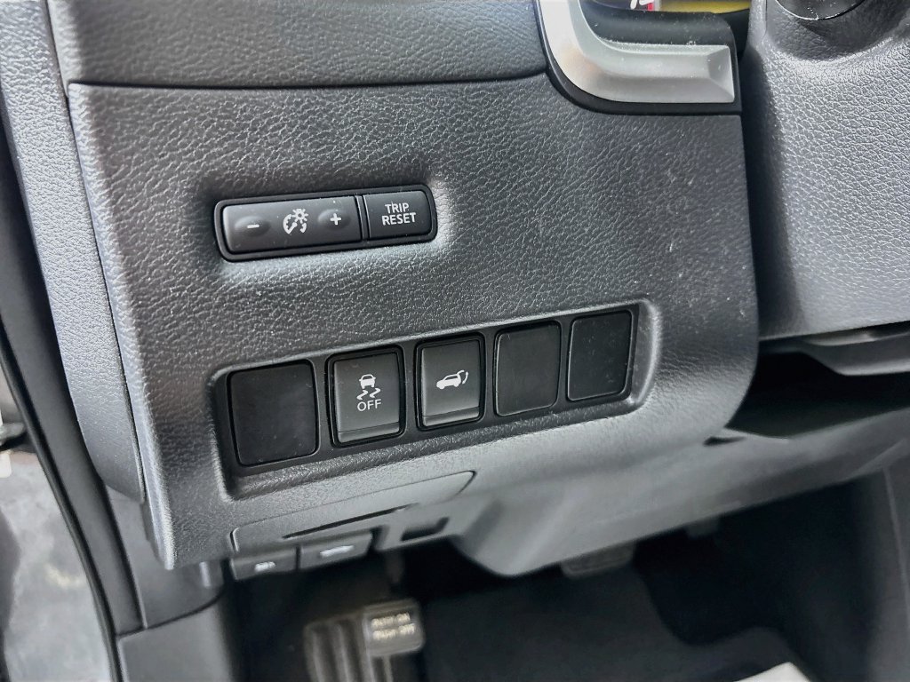 Used 2017 Nissan Murano SL FWD image 10