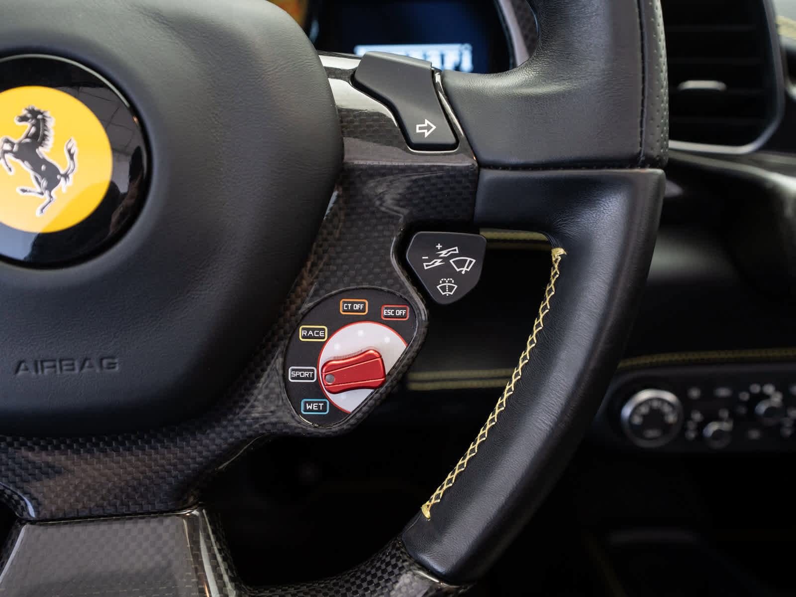 Used 2014 Ferrari 458 Spider image 24