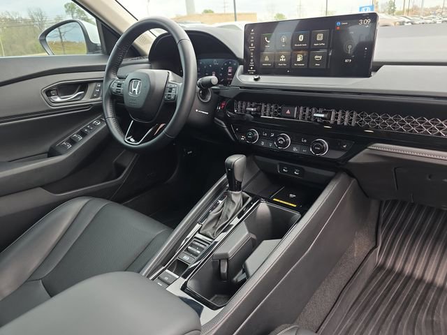Used 2025 Honda Accord EX-L image 18