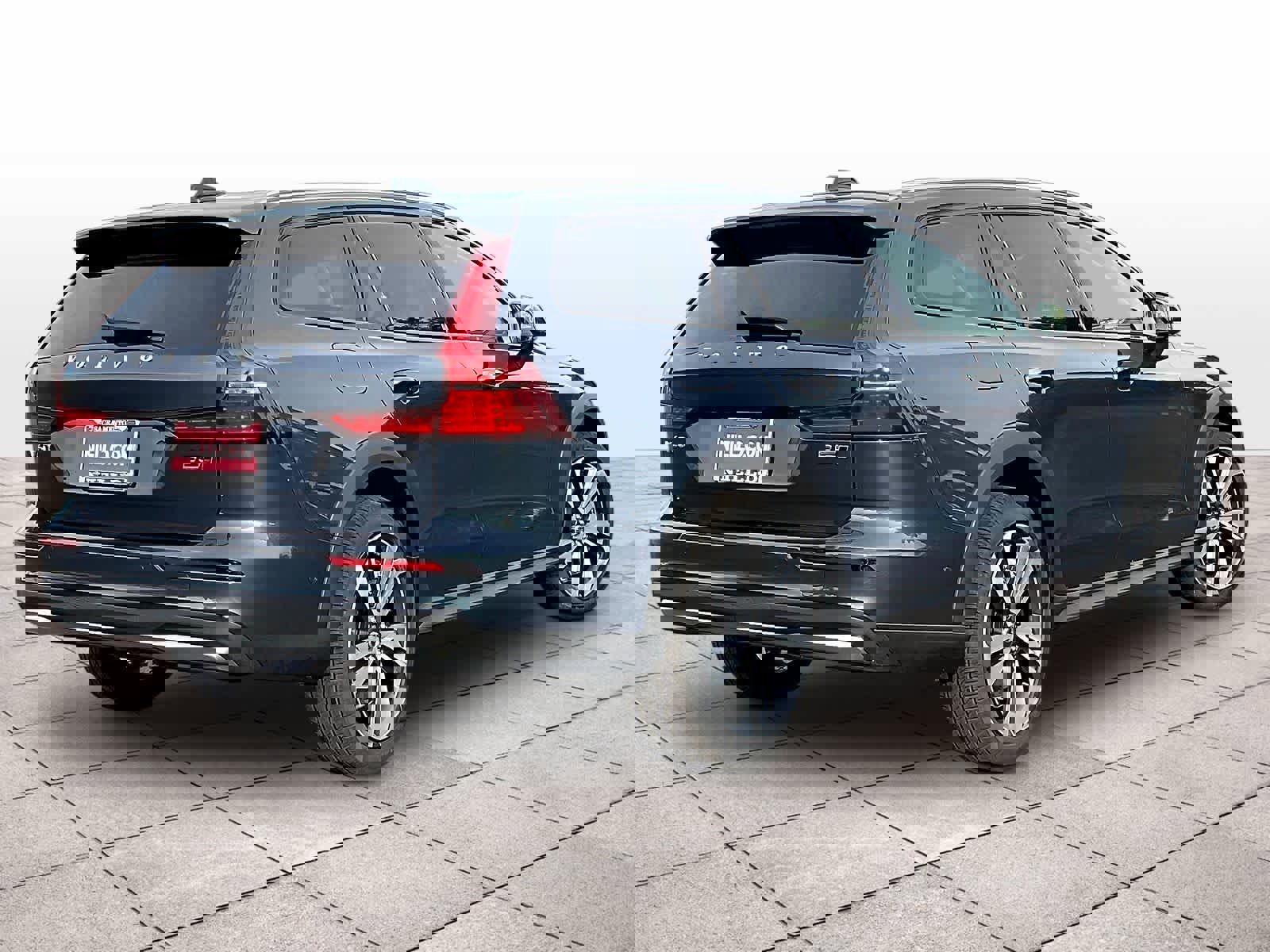 New 2026 Volvo V60 B5 Cross Country Plus w/ Climate Package image 4