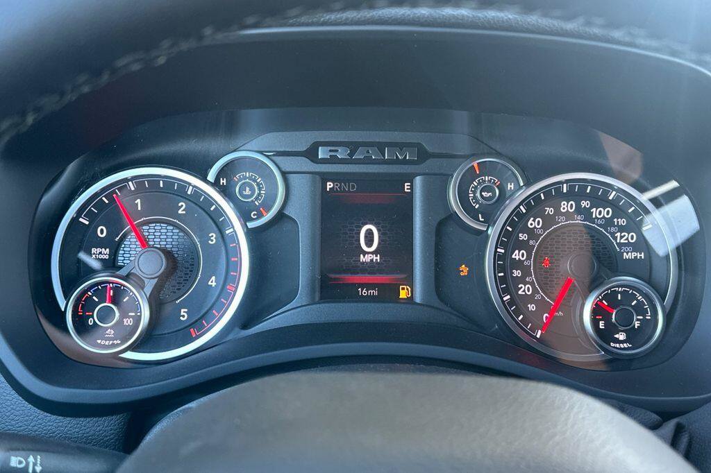 New 2026 RAM 2500 Big Horn AWD/4WD image 23