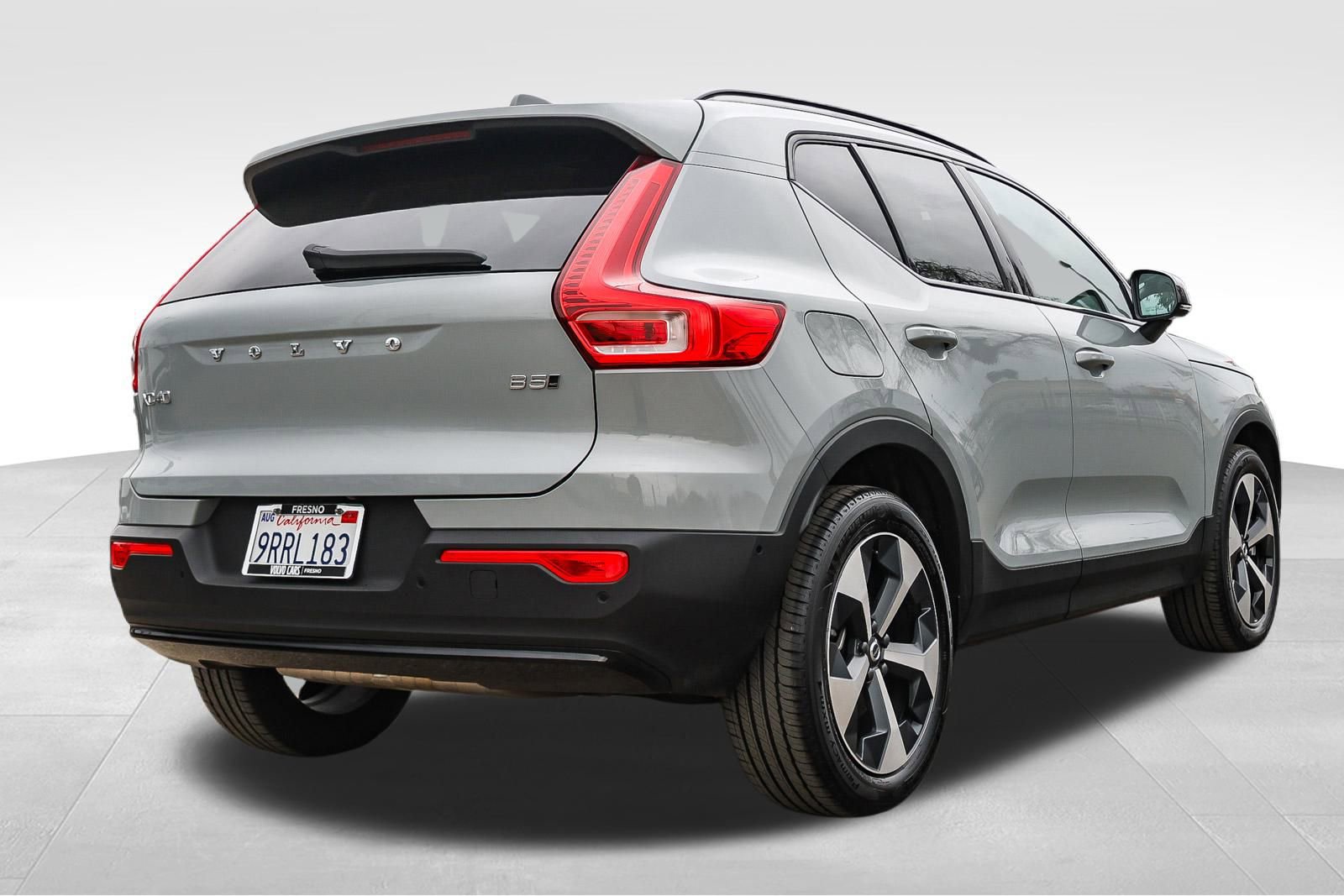 Used 2026 Volvo XC40 B5 Plus w/ Protection Package Premier image 6