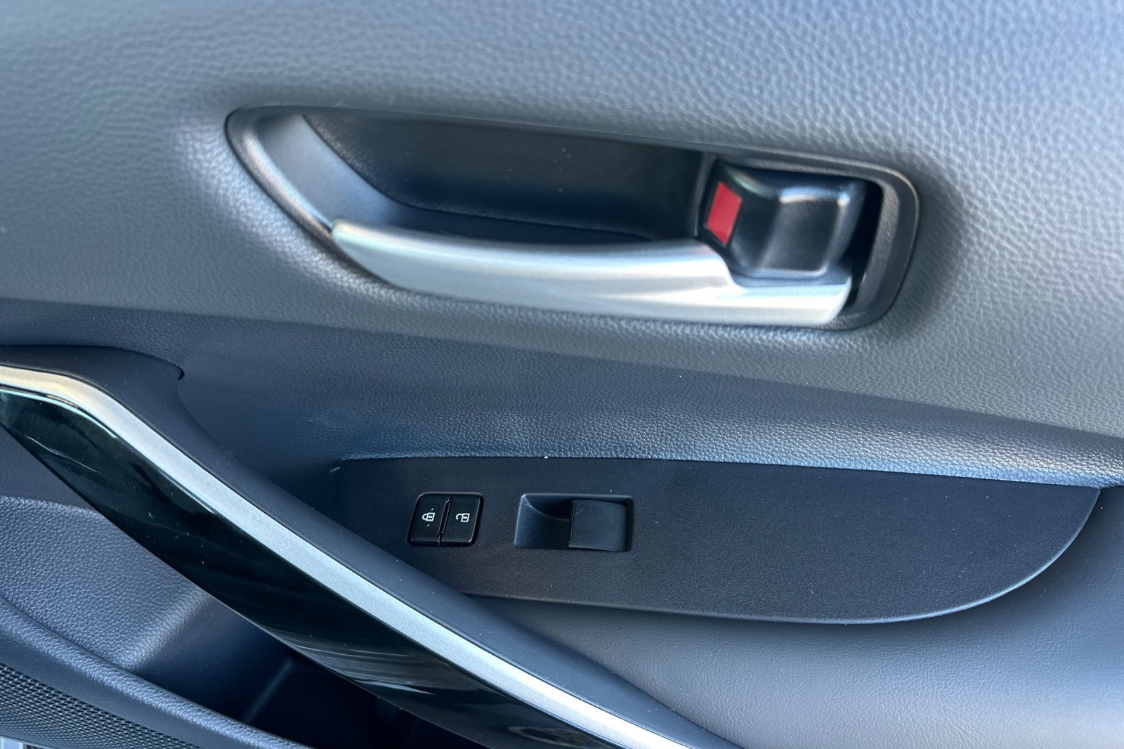 New 2026 Toyota Corolla XSE FWD image 18
