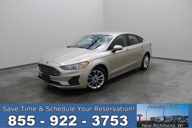Certified 2019 Ford Fusion SE FWD image 1
