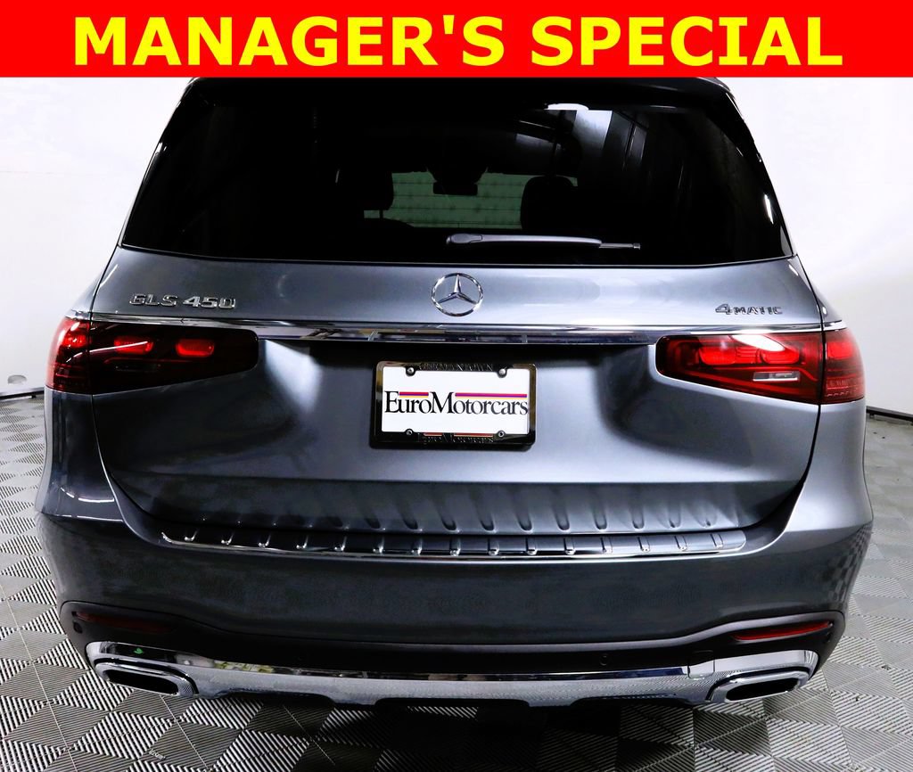 Used 2025 Mercedes-Benz GLS 450 4MATIC image 5