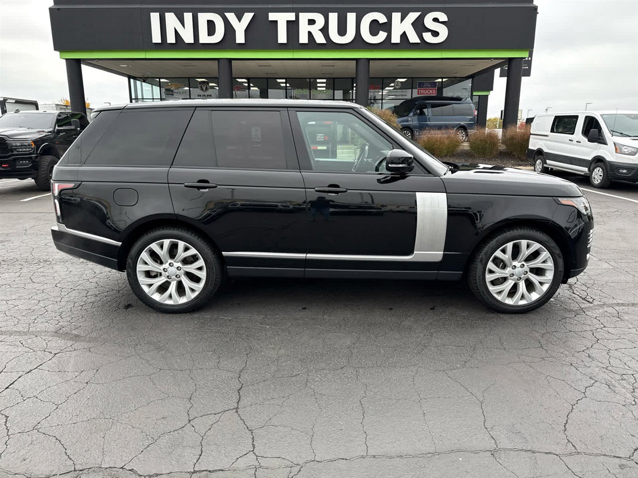 Used 2022 Land Rover Range Rover Westminster Edition image 1