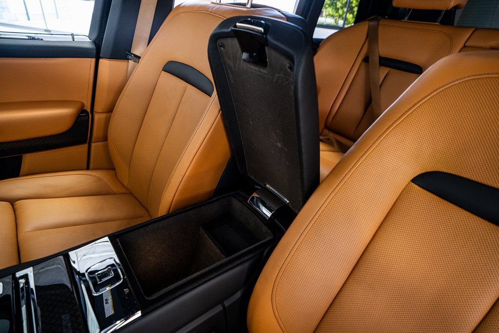 Used 2022 Rolls-Royce Cullinan Black Badge AWD/4WD image 54
