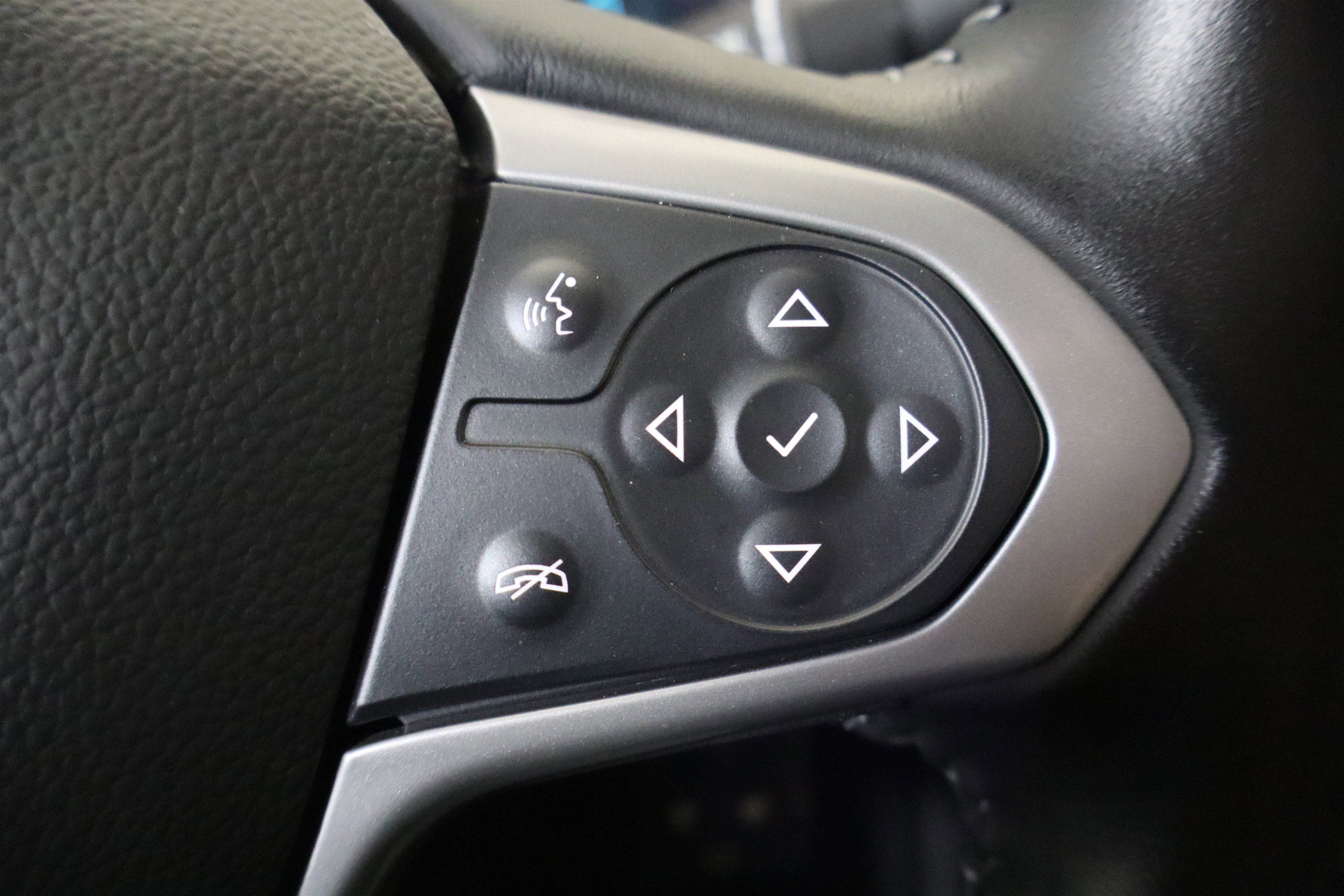 Used 2022 Chevrolet Colorado LT w/ LT Convenience Package image 29