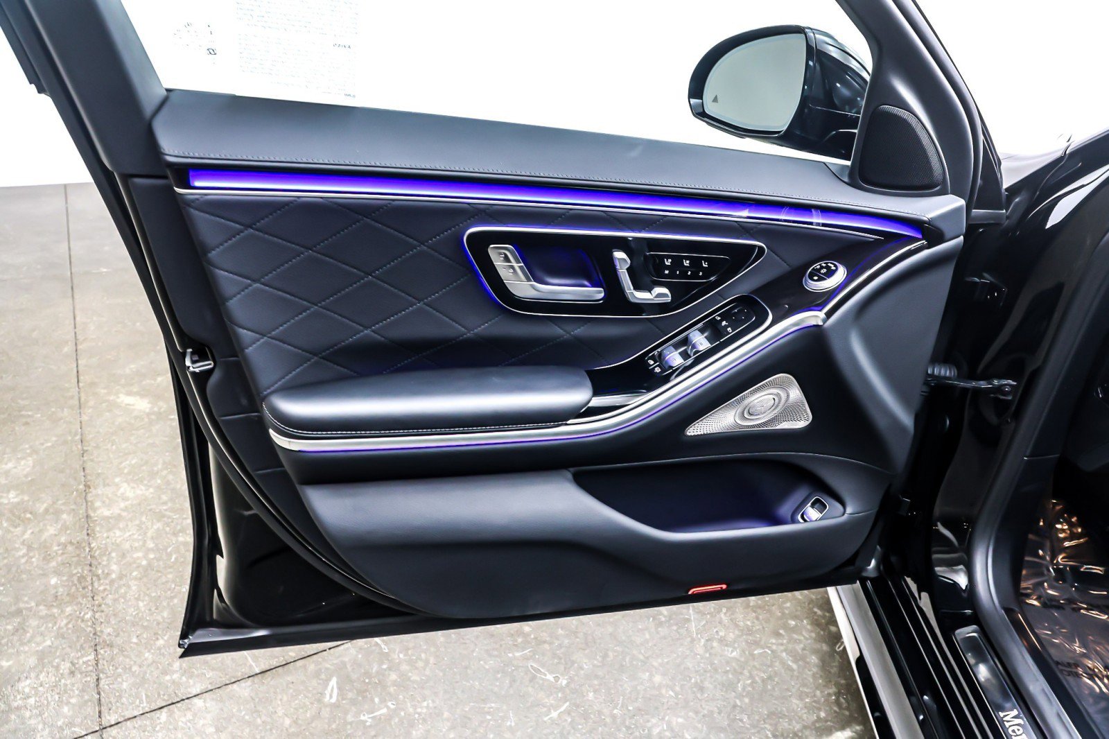 Certified 2025 Mercedes-Benz S 580 4MATIC Sedan image 23