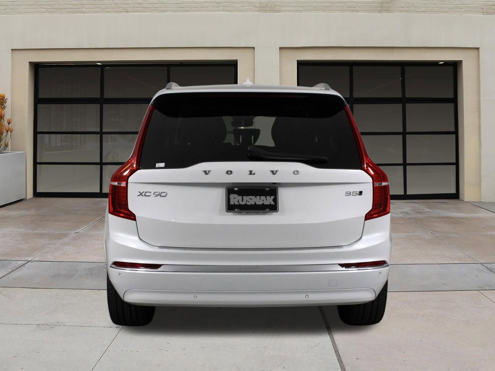 Used 2023 Volvo XC90 B5 Plus w/ Protection Package Premier AWD/4WD image 5