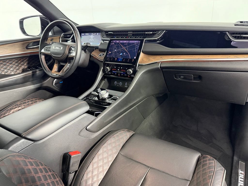 Used 2023 Jeep Grand Cherokee Summit w/ Rear Seat Video Group I AWD/4WD image 15