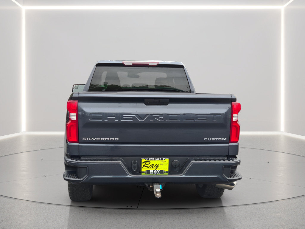 Used 2020 Chevrolet Silverado 1500 Custom w/ Custom Value Package AWD/4WD image 16