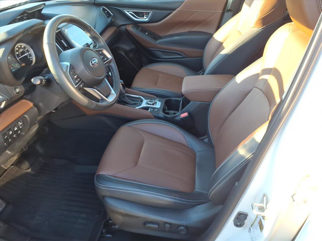 Used 2022 Subaru Forester Touring AWD/4WD image 5