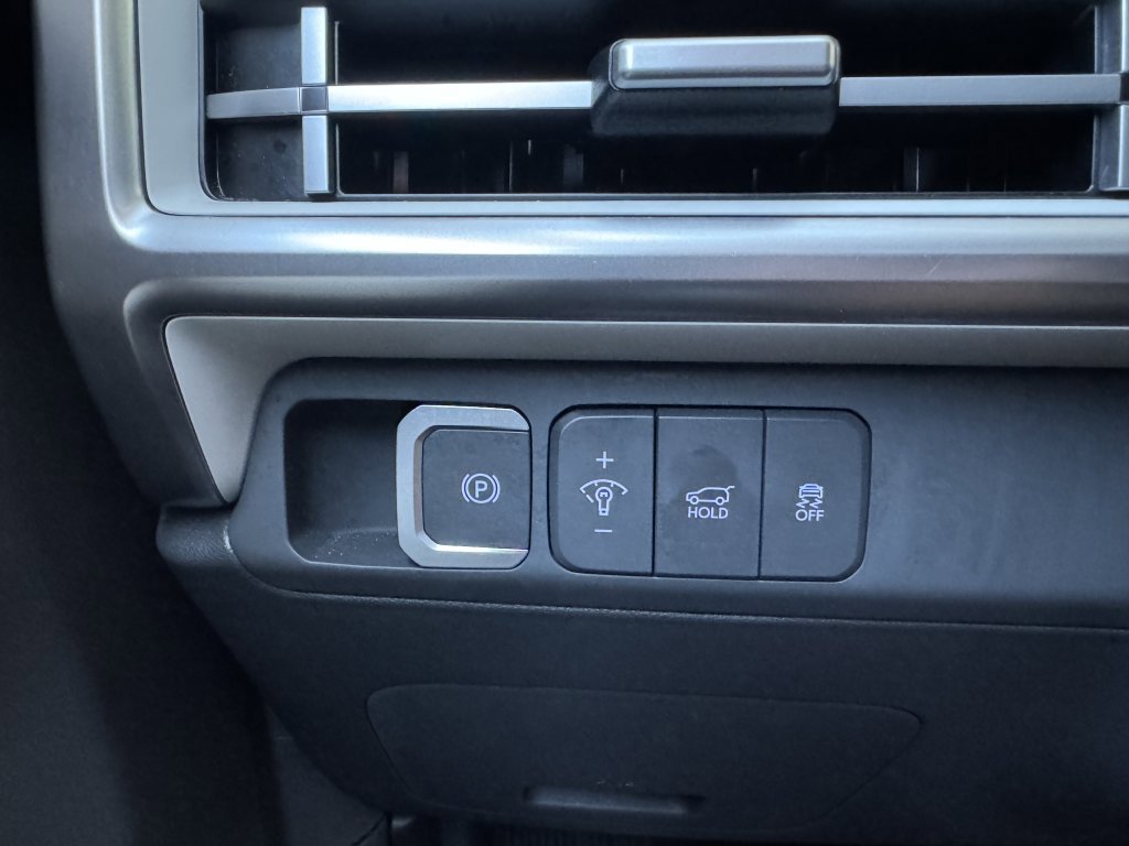 Used 2024 Hyundai Santa Fe SEL image 29