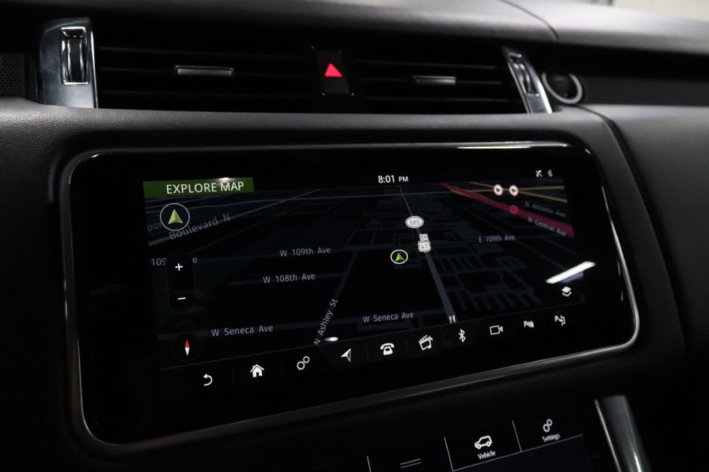 Used 2020 Land Rover Range Rover Sport SVR image 34