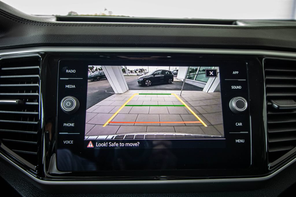 Certified 2023 Volkswagen Atlas SE FWD image 44