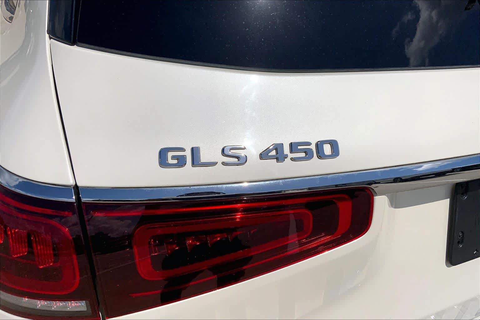 Used 2022 Mercedes-Benz GLS 450 4MATIC image 10