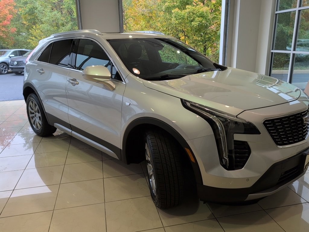 Used 2019 Cadillac XT4 Premium Luxury w/ Technology Package image 7