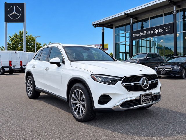 Used 2023 Mercedes-Benz GLC 300 4MATIC image 1